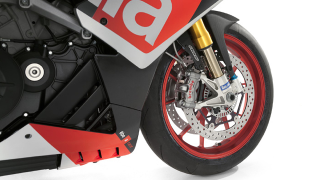 Illustration for article titled The Aprilia RSV4 RR Is A 201-HP Present To Itself